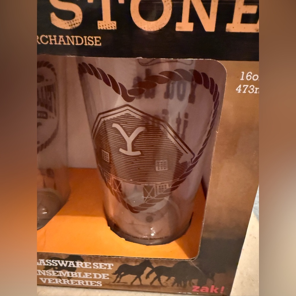 NIB Yellowstone Authentic Merchandise Glassware two(2)
16oz/473ml Glasses - Picture 5 of 16